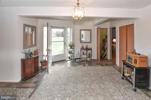 19141 Youngs Cliff Rd, Sterling, VA 20165 - Photo 8