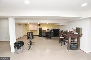 19141 Youngs Cliff Rd, Sterling, VA 20165 - Photo 34