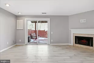 43861 Laburnum Square, Ashburn, VA 20147 - Photo 18