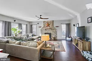 325 Bill Brower Ct, Purcellville, VA 20132 - Photo 16