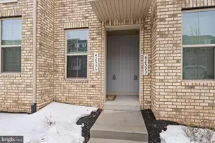 42595 Pitlochry Ter, Sterling, VA 20166 - Photo 4