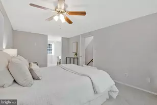 113 Caragana Ct, Sterling, VA 20164 - Photo 16