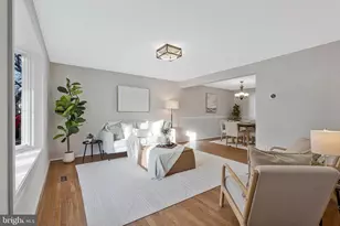 113 Caragana Ct, Sterling, VA 20164 - Photo 4