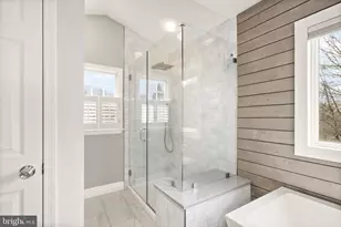 608 E G St, Purcellville, VA 20132 - Photo 24