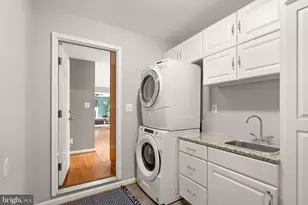 608 E G St, Purcellville, VA 20132 - Photo 28