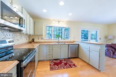 9 Honeybee Avenue, Round Hill, VA 20141 - Photo 12