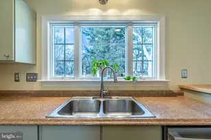 9 Honeybee Ave, Round Hill, VA 20141 - Photo 14