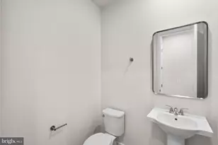 42121 Picasso Sq, Ashburn, VA 20148 - Photo 20