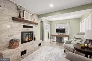 709 W Poplar Rd, Sterling, VA 20164 - Photo 30