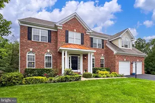 21514 Golden Autumn Pl, Broadlands, VA 20148 - Photo 2