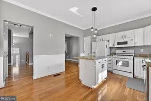 539 Tuliptree Square NE, Leesburg, VA 20176 - Photo 4