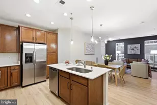 43803 Kingston Station Terrace, Ashburn, VA 20148 - Photo 2