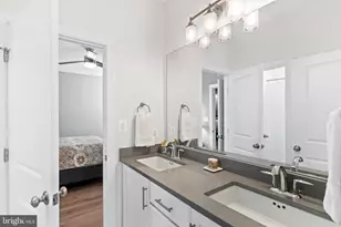 22920 Bubbling Brook Dr, Brambleton, VA 20148 - Photo 46