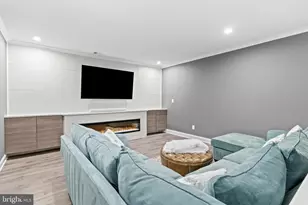 22920 Bubbling Brook Dr, Brambleton, VA 20148 - Photo 50