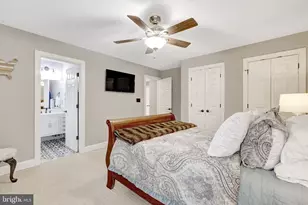 24154 Corktree Ln, Aldie, VA 20105 - Photo 46