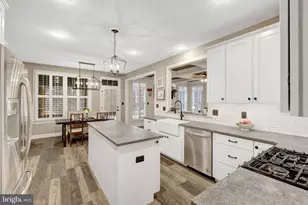 24154 Corktree Ln, Aldie, VA 20105 - Photo 16