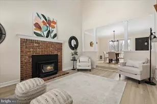 904 Old River Way Ct, Sterling, VA 20164 - Photo 4