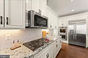 23180 River Highlands Ct, Leesburg, VA 20175 - Photo 4