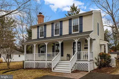 406 Blue Ridge Avenue NE, Leesburg, VA 20176 - Photo 2