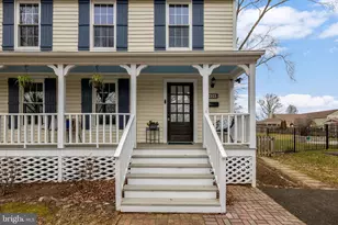 406 Blue Ridge Ave NE, Leesburg, VA 20176 - Photo 6