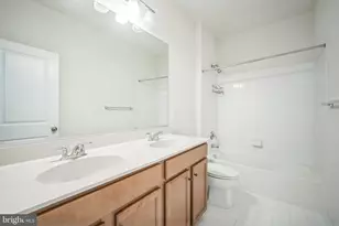 25443 Hartland Orch Ter, Chantilly, VA 20152 - Photo 14