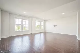 25443 Hartland Orch Ter, Chantilly, VA 20152 - Photo 6