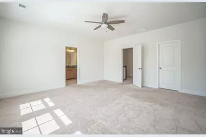 25443 Hartland Orchard Terrace, Chantilly, VA 20152 - Photo 10