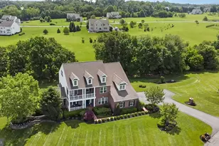 23044 Creighton Farms Dr, Leesburg, VA 20175 - Photo 4