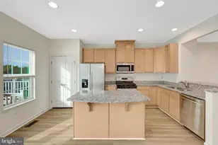 42628 Freistadt Square, Sterling, VA 20166 - Photo 26