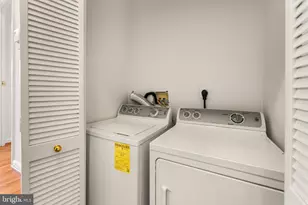 21781 Findon Ct, Ashburn, VA 20147 - Photo 24