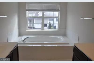 17667 Cleveland Park Drive, Round Hill, VA 20141 - Photo 28