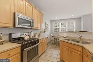 1511 Artillery Terrace NE, Leesburg, VA 20176 - Photo 16