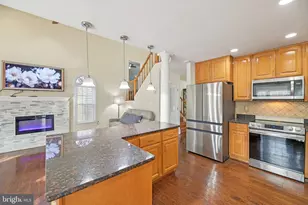 111 Connemara Dr, Sterling, VA 20164 - Photo 12