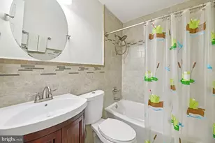 111 Connemara Dr, Sterling, VA 20164 - Photo 44