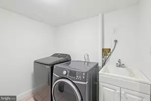 111 Connemara Dr, Sterling, VA 20164 - Photo 56