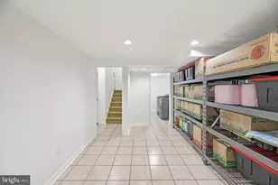 111 Connemara Dr, Sterling, VA 20164 - Photo 58