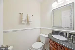 111 Connemara Dr, Sterling, VA 20164 - Photo 26