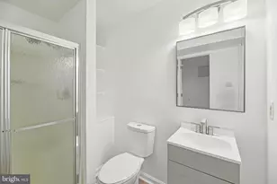 111 Connemara Dr, Sterling, VA 20164 - Photo 54