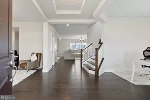 14890 Falconaire Pl, Leesburg, VA 20176 - Photo 6