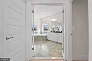 14890 Falconaire Pl, Leesburg, VA 20176 - Photo 36