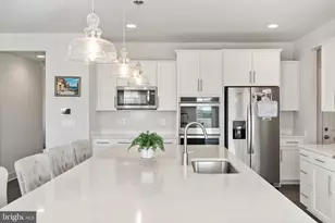 14890 Falconaire Pl, Leesburg, VA 20176 - Photo 26