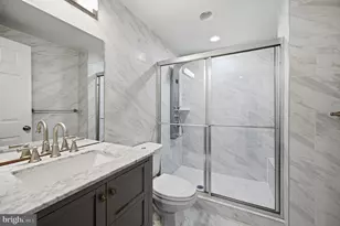 25582 Balint Park Ct, Aldie, VA 20105 - Photo 28