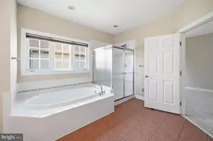 25582 Balint Park Ct, Aldie, VA 20105 - Photo 20