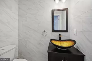 25582 Balint Park Ct, Aldie, VA 20105 - Photo 30