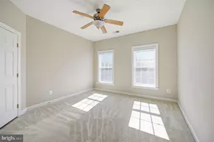 25582 Balint Park Ct, Aldie, VA 20105 - Photo 26