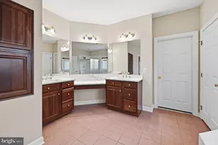 25582 Balint Park Ct, Aldie, VA 20105 - Photo 22