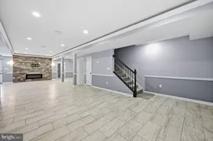 25582 Balint Park Ct, Aldie, VA 20105 - Photo 14