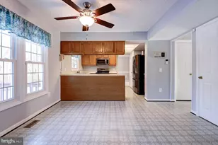 204 Elizabeth Ct, Sterling, VA 20164 - Photo 14