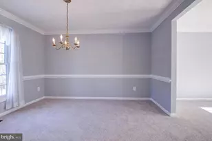 204 Elizabeth Ct, Sterling, VA 20164 - Photo 8