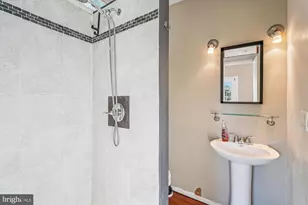 104 Pershing Ave NW, Leesburg, VA 20176 - Photo 34